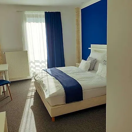 Szitakoeto Panzio 4*