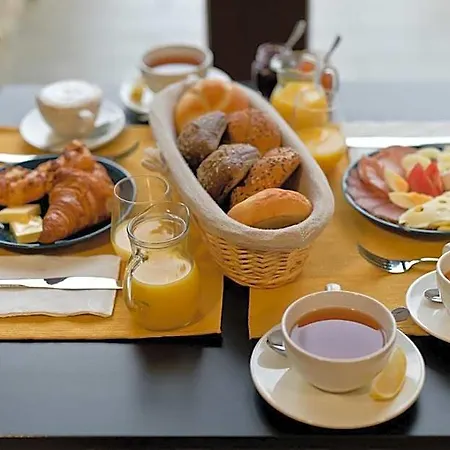 Szitakoeto Panzio 4* Fertőrákos